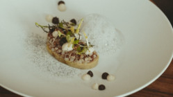 Un foie gras original pour les f&ecirc;tes : la recette de l'Auberge de Clochemerle