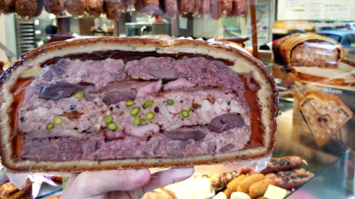 Popularisée à Lyon, l’Oreiller de la Belle Aurore pique l’Hexagone avec un premier championnat national