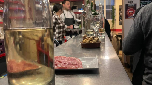 La Bartavelle : œufs meurette, rognons et mâchons dans un authentique bistrot lyonnais La Bartavelle : œufs meurette, rognons et mâchons dans un authentique bistrot lyonnais